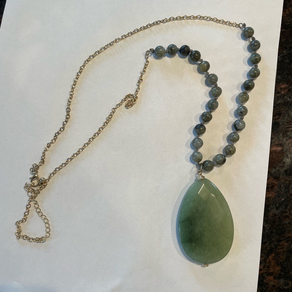Stunning jade necklace